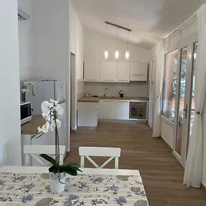 https://lovely-home-calaverde.in-sardinia.net